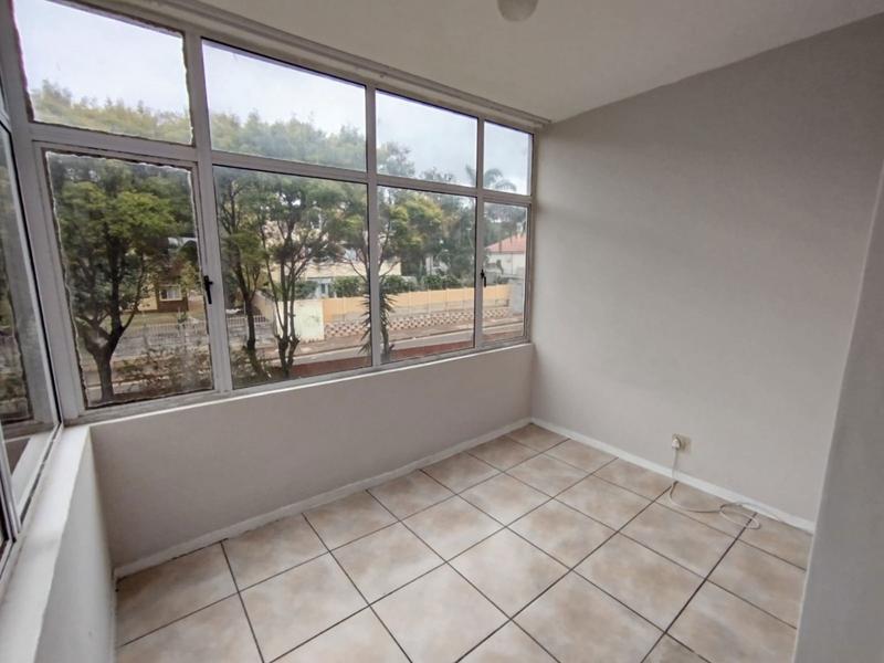 To Let 1 Bedroom Property for Rent in Essenwood KwaZulu-Natal