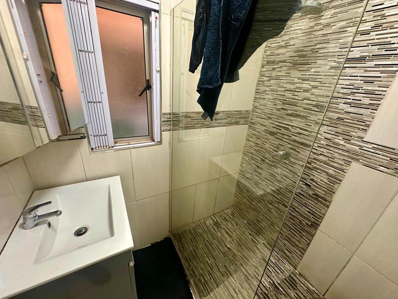 3 Bedroom Property for Sale in Montclair KwaZulu-Natal
