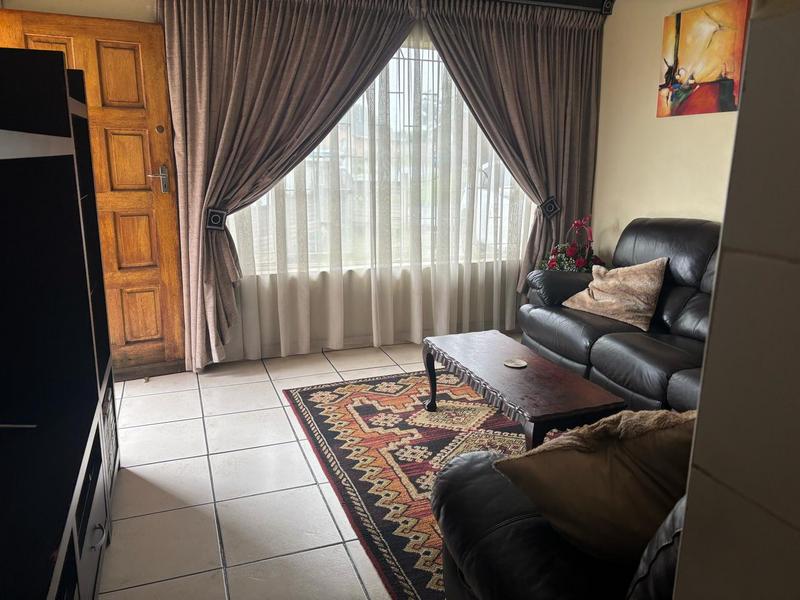 To Let 2 Bedroom Property for Rent in Fillan Park KwaZulu-Natal