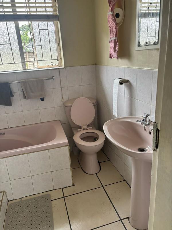 To Let 2 Bedroom Property for Rent in Fillan Park KwaZulu-Natal