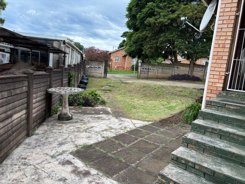 To Let 2 Bedroom Property for Rent in Fillan Park KwaZulu-Natal