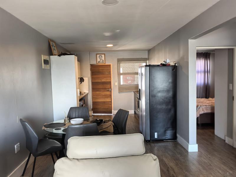 2 Bedroom Property for Sale in Amanzimtoti KwaZulu-Natal