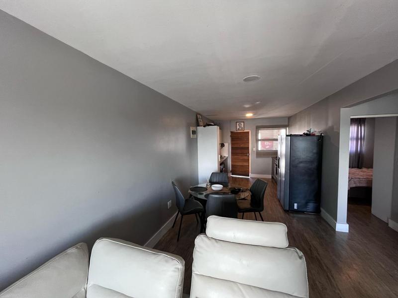 2 Bedroom Property for Sale in Amanzimtoti KwaZulu-Natal
