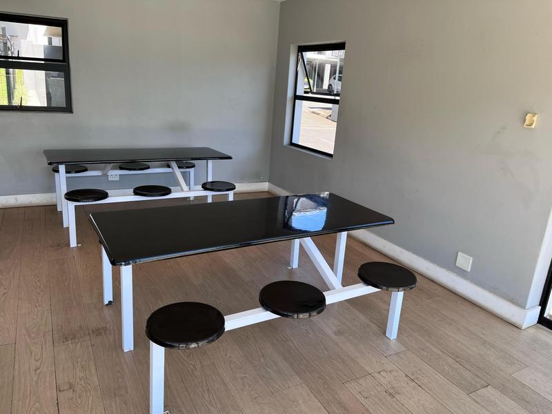 2 Bedroom Property for Sale in Amanzimtoti KwaZulu-Natal