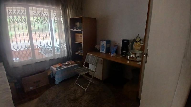 5 Bedroom Property for Sale in Kharwastan KwaZulu-Natal