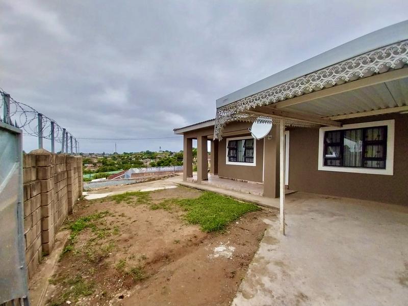 4 Bedroom Property for Sale in Umlazi KwaZulu-Natal