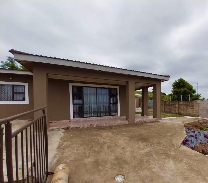 4 Bedroom Property for Sale in Umlazi KwaZulu-Natal