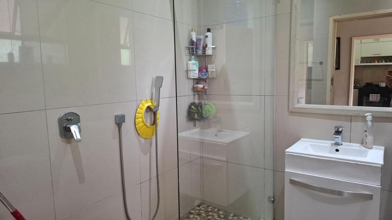 1 Bedroom Property for Sale in Overport KwaZulu-Natal