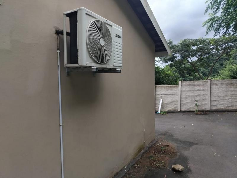 3 Bedroom Property for Sale in Reservoir Hills KwaZulu-Natal
