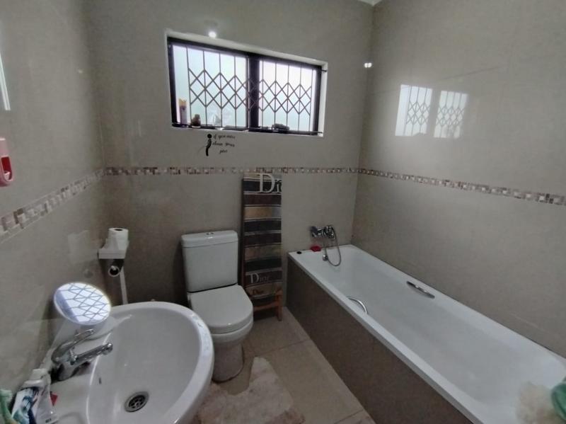3 Bedroom Property for Sale in Reservoir Hills KwaZulu-Natal