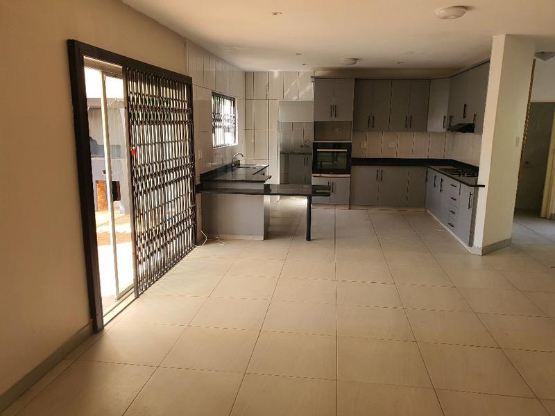 4 Bedroom Property for Sale in Sunningdale KwaZulu-Natal
