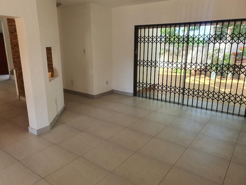 4 Bedroom Property for Sale in Sunningdale KwaZulu-Natal