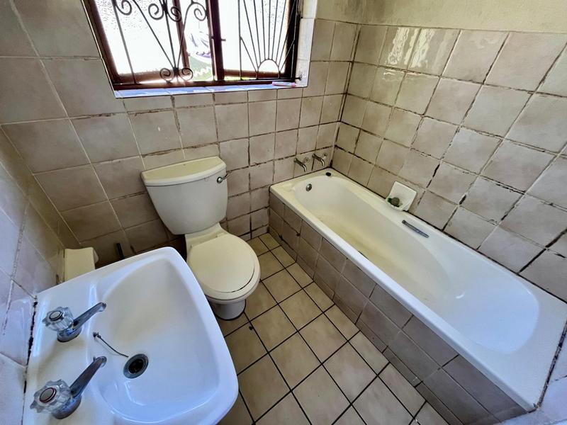 5 Bedroom Property for Sale in Margate KwaZulu-Natal