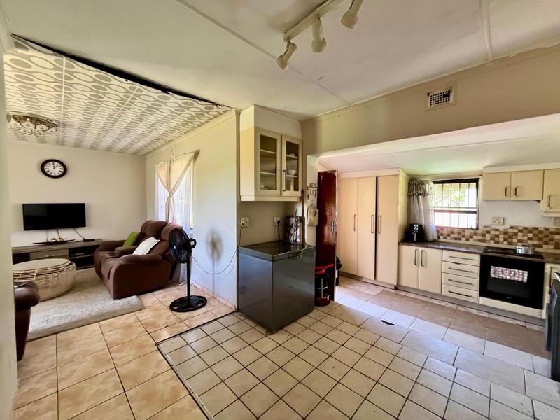 5 Bedroom Property for Sale in Margate KwaZulu-Natal