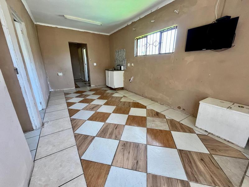 5 Bedroom Property for Sale in Margate KwaZulu-Natal