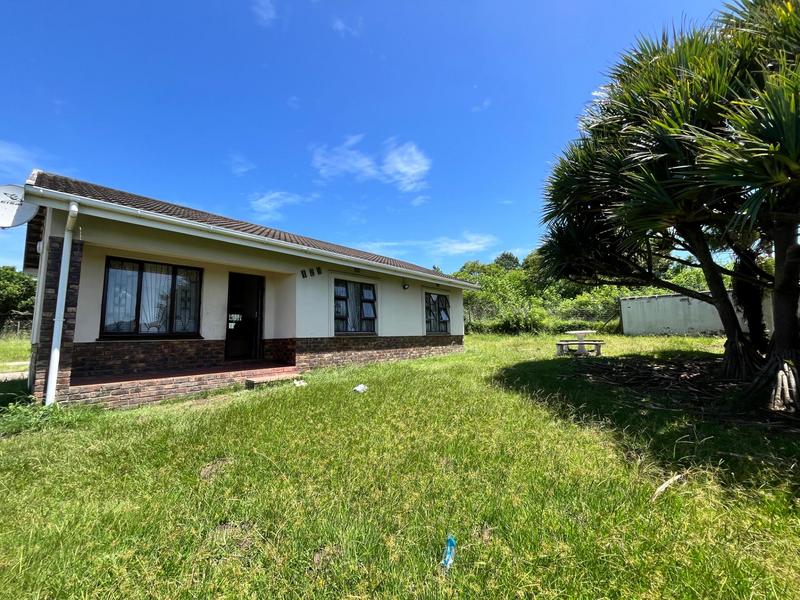 5 Bedroom Property for Sale in Margate KwaZulu-Natal