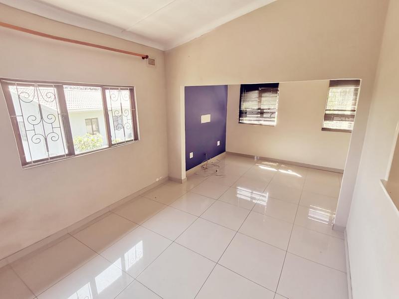 2 Bedroom Property for Sale in Reservoir Hills KwaZulu-Natal