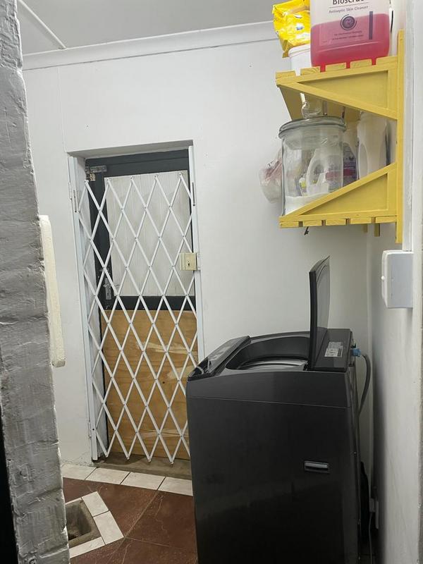 6 Bedroom Property for Sale in Morningside KwaZulu-Natal
