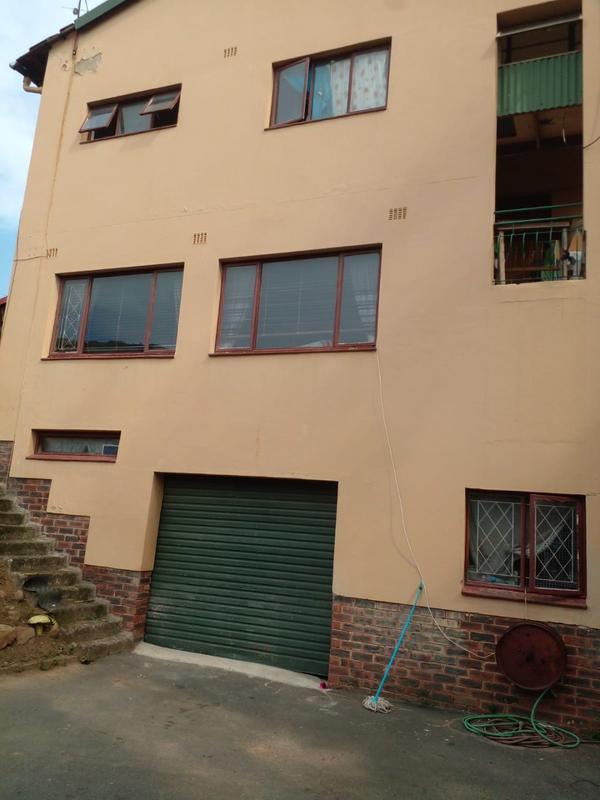 6 Bedroom Property for Sale in Queensburgh KwaZulu-Natal