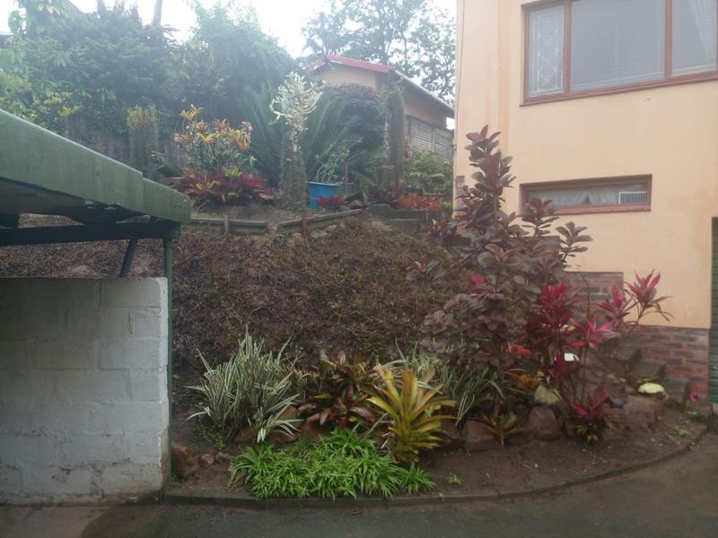 6 Bedroom Property for Sale in Queensburgh KwaZulu-Natal
