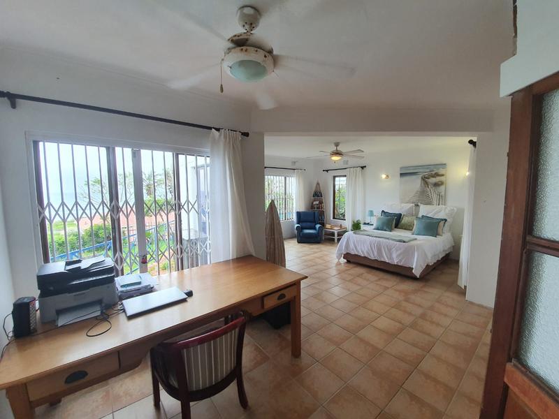 5 Bedroom Property for Sale in Port Edward KwaZulu-Natal