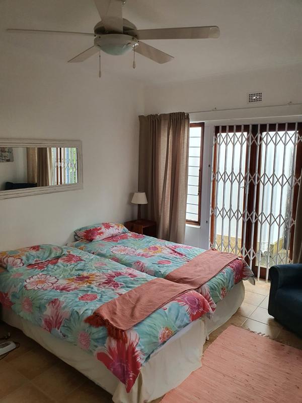 5 Bedroom Property for Sale in Port Edward KwaZulu-Natal