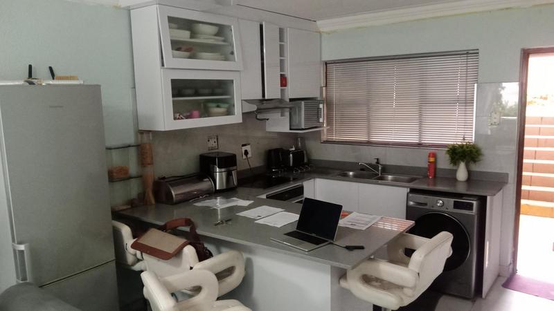 2 Bedroom Property for Sale in Montclair KwaZulu-Natal