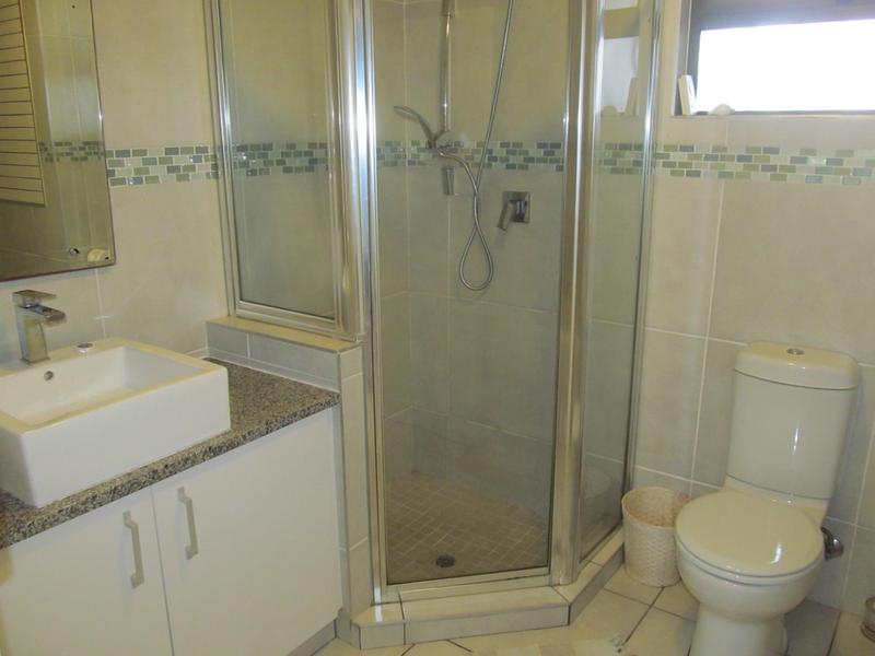 3 Bedroom Property for Sale in Uvongo KwaZulu-Natal