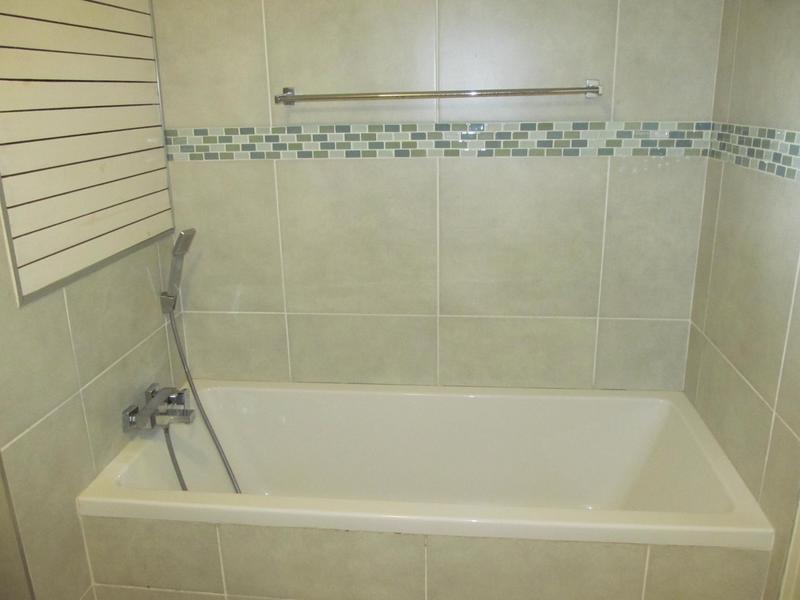 3 Bedroom Property for Sale in Uvongo KwaZulu-Natal