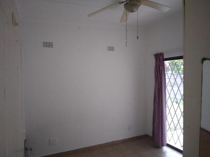 To Let 1 Bedroom Property for Rent in Scottburgh KwaZulu-Natal