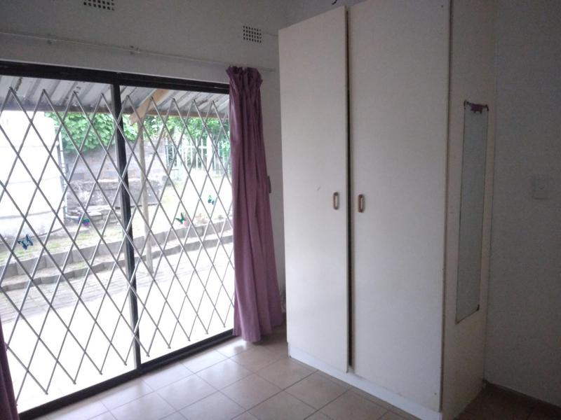 To Let 1 Bedroom Property for Rent in Scottburgh KwaZulu-Natal