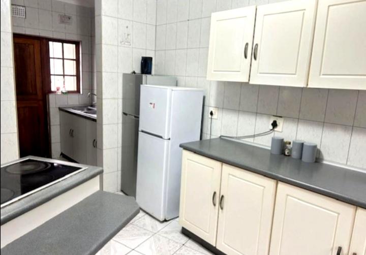 5 Bedroom Property for Sale in Meer En See KwaZulu-Natal