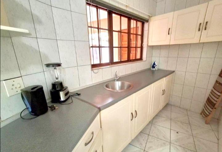 5 Bedroom Property for Sale in Meer En See KwaZulu-Natal