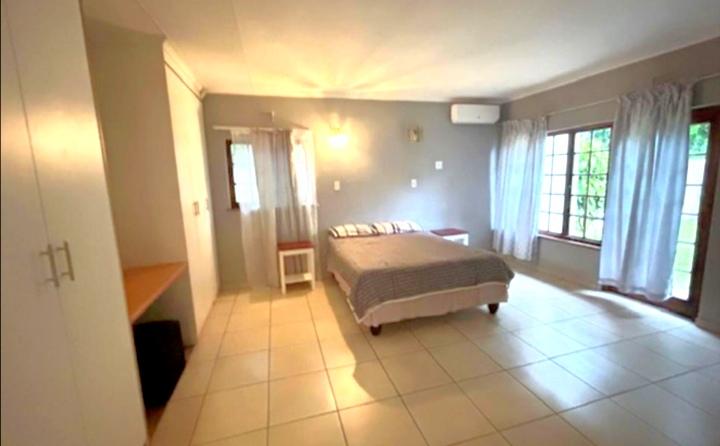 5 Bedroom Property for Sale in Meer En See KwaZulu-Natal