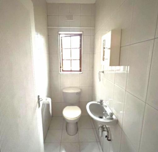 5 Bedroom Property for Sale in Meer En See KwaZulu-Natal