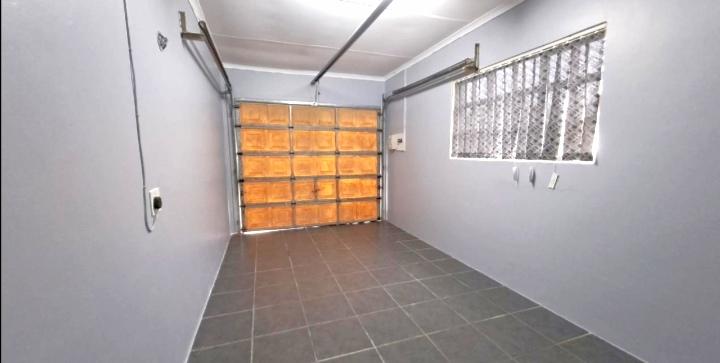 To Let 2 Bedroom Property for Rent in Meer En See KwaZulu-Natal