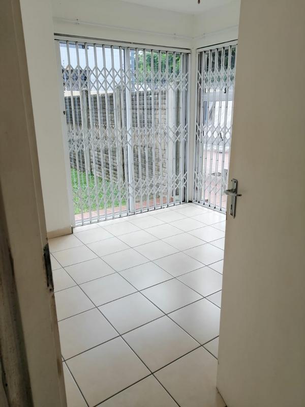 To Let 1 Bedroom Property for Rent in Morningside KwaZulu-Natal