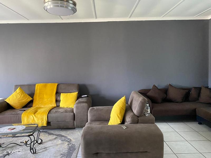 5 Bedroom Property for Sale in Margate KwaZulu-Natal