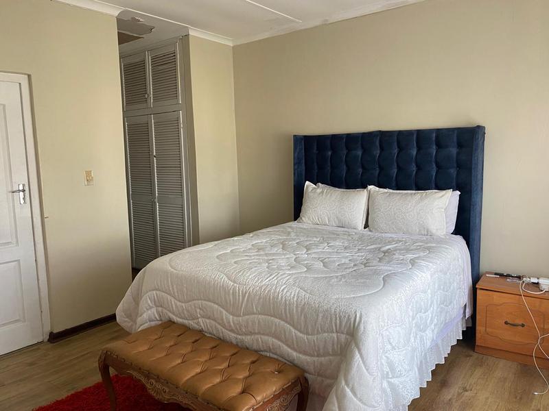 5 Bedroom Property for Sale in Margate KwaZulu-Natal