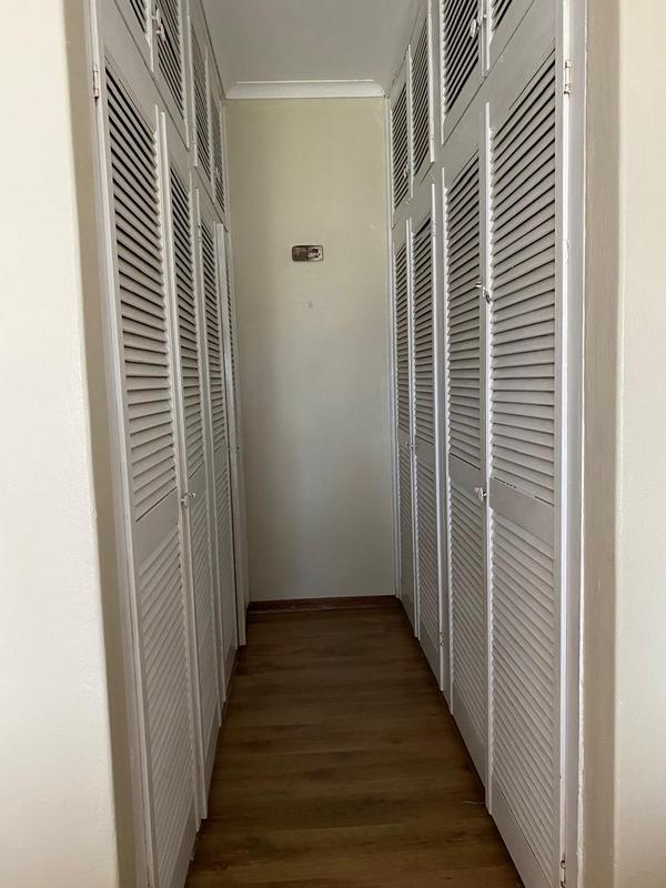 5 Bedroom Property for Sale in Margate KwaZulu-Natal