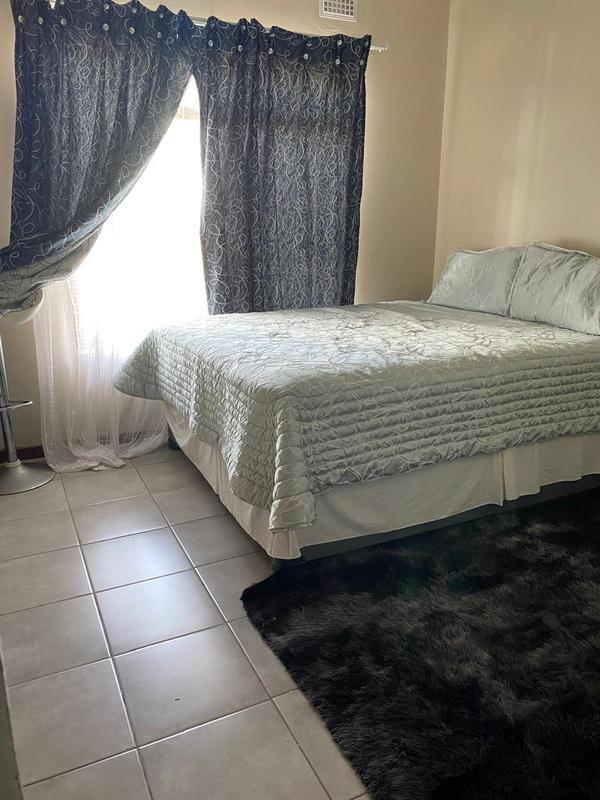 5 Bedroom Property for Sale in Margate KwaZulu-Natal