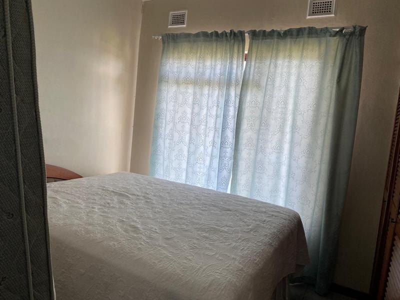 5 Bedroom Property for Sale in Margate KwaZulu-Natal