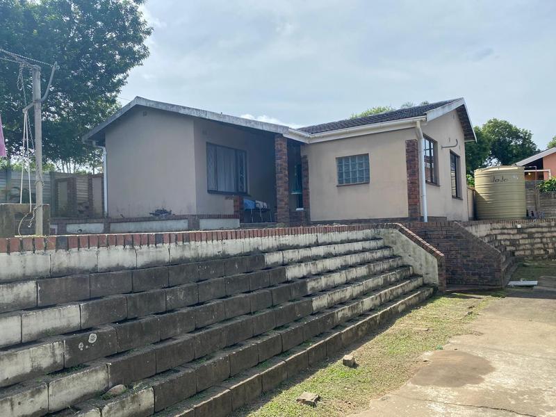 5 Bedroom Property for Sale in Margate KwaZulu-Natal