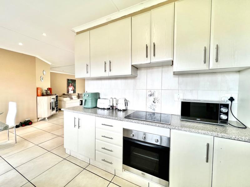3 Bedroom Property for Sale in Lincoln Meade KwaZulu-Natal