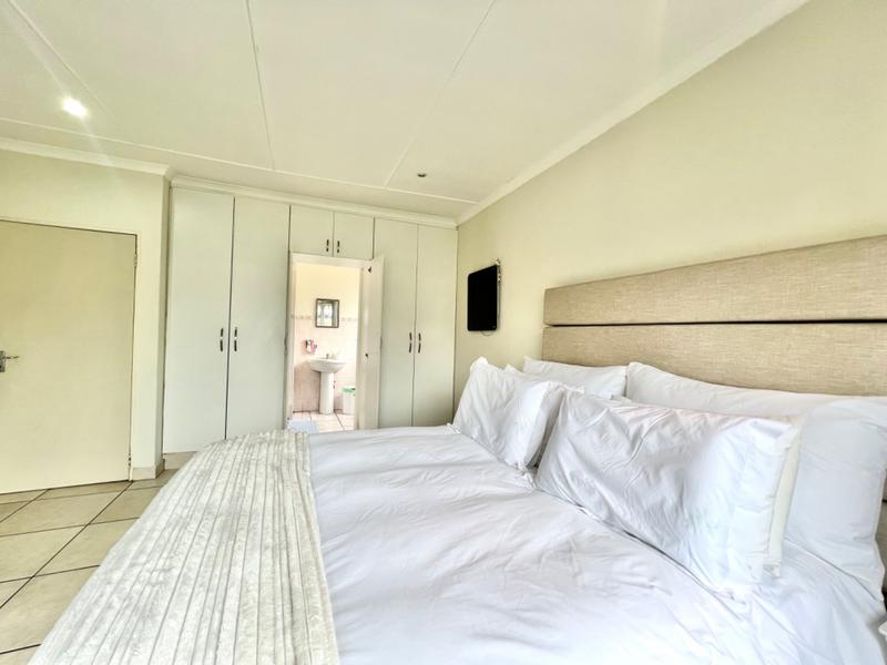 3 Bedroom Property for Sale in Lincoln Meade KwaZulu-Natal