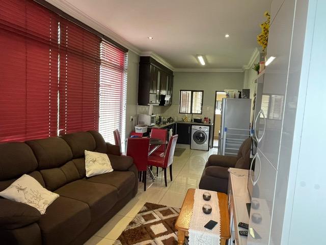 2 Bedroom Property for Sale in New Town Centre KwaZulu-Natal