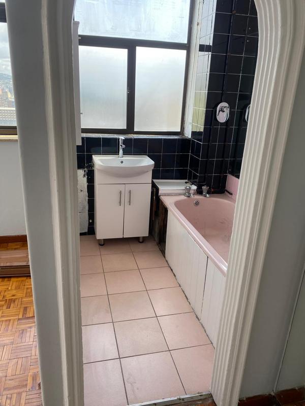 To Let 3 Bedroom Property for Rent in Durban Habour KwaZulu-Natal