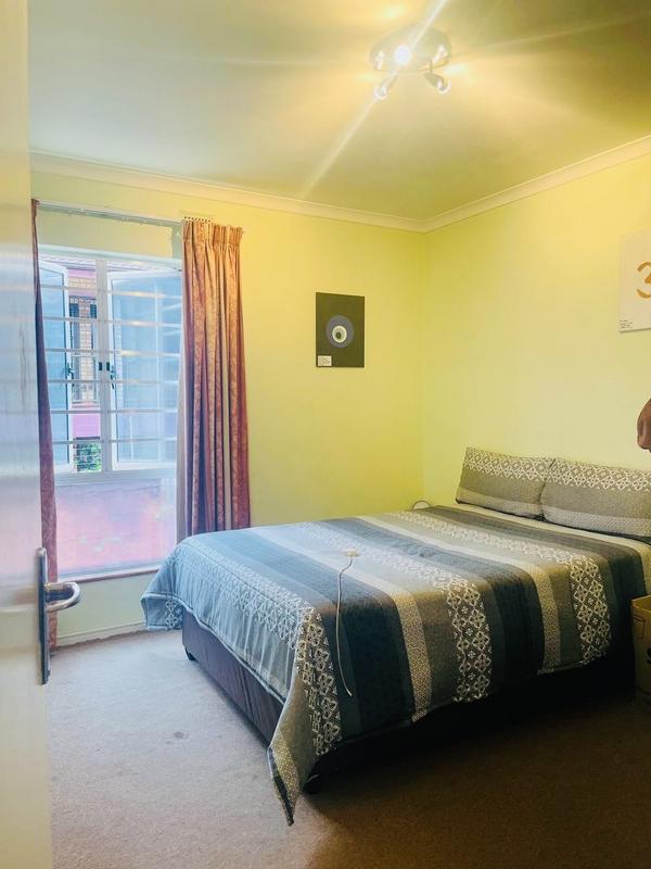 2 Bedroom Property for Sale in Glenwood KwaZulu-Natal