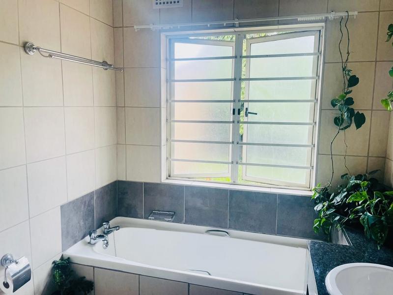 2 Bedroom Property for Sale in Glenwood KwaZulu-Natal