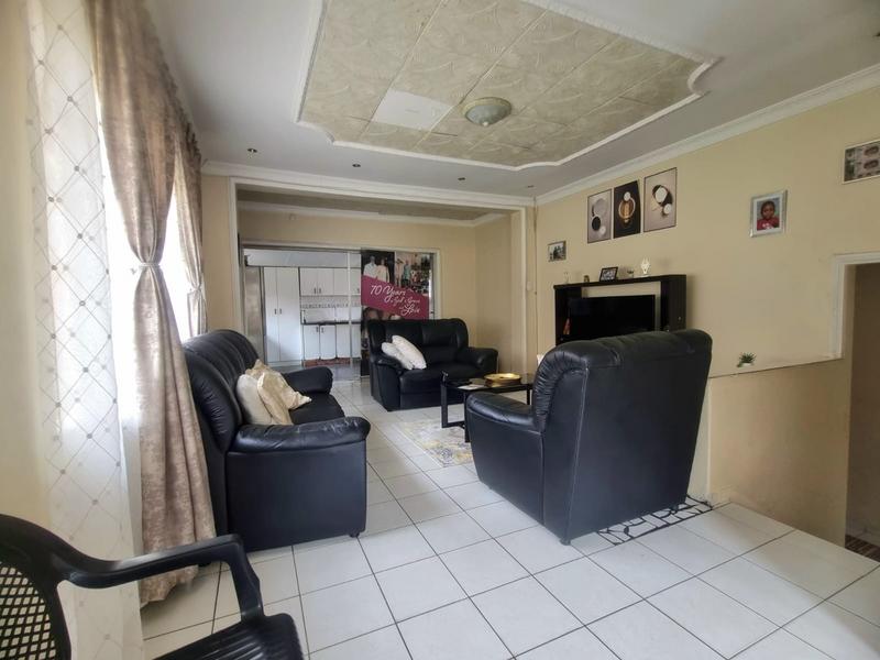 3 Bedroom Property for Sale in Montclair KwaZulu-Natal